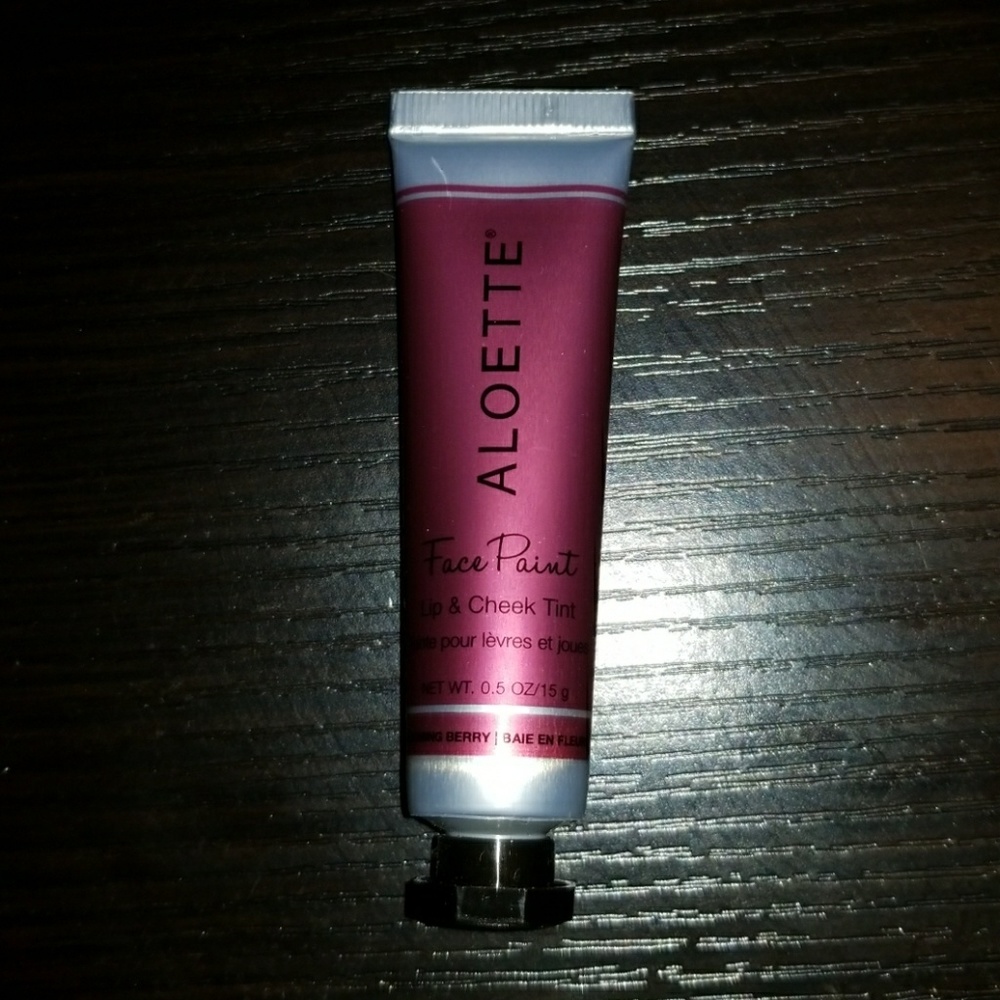 Lip & cheek tint
